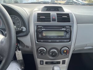 2012 Toyota Corolla 4dr Sdn Auto LE