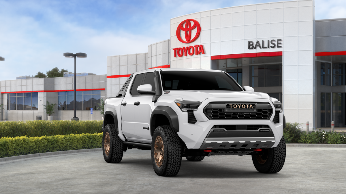 2026 Toyota Tacoma i-FORCE MAX Trailhunter