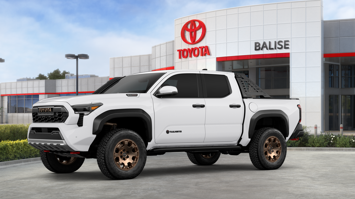2026 Toyota Tacoma i-FORCE MAX Trailhunter