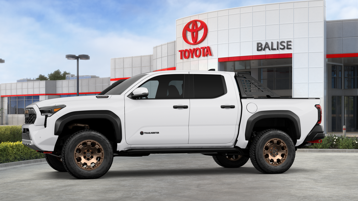 2026 Toyota Tacoma i-FORCE MAX Trailhunter
