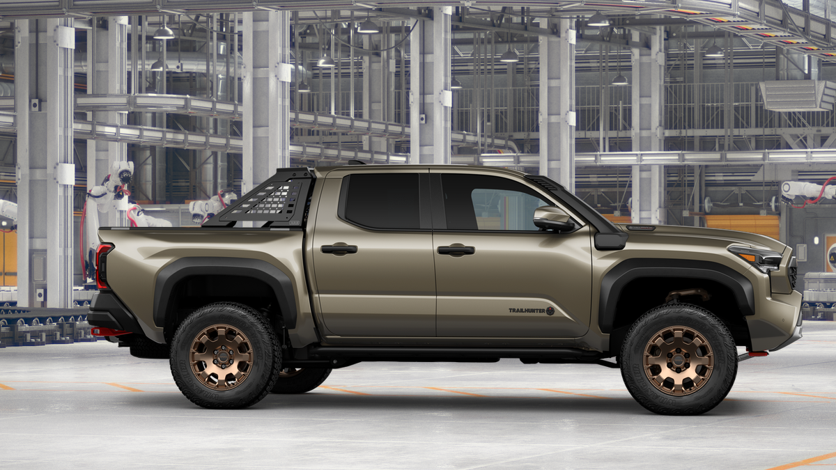 2026 Toyota Tacoma i-FORCE MAX Trailhunter