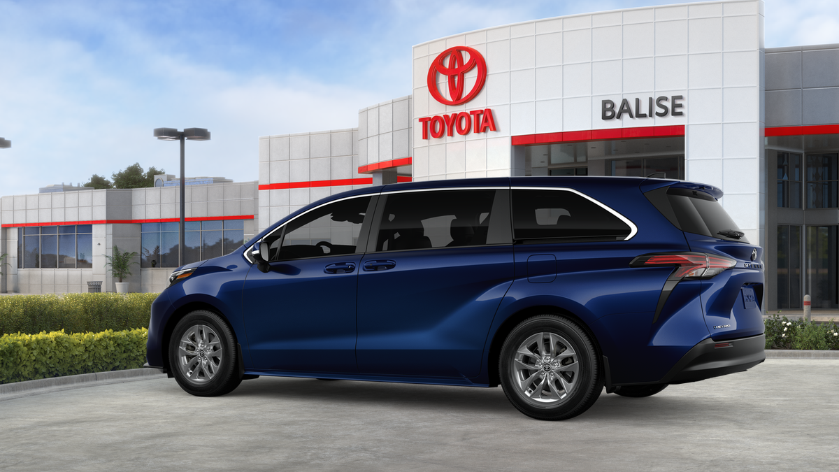 2026 Toyota Sienna LE
