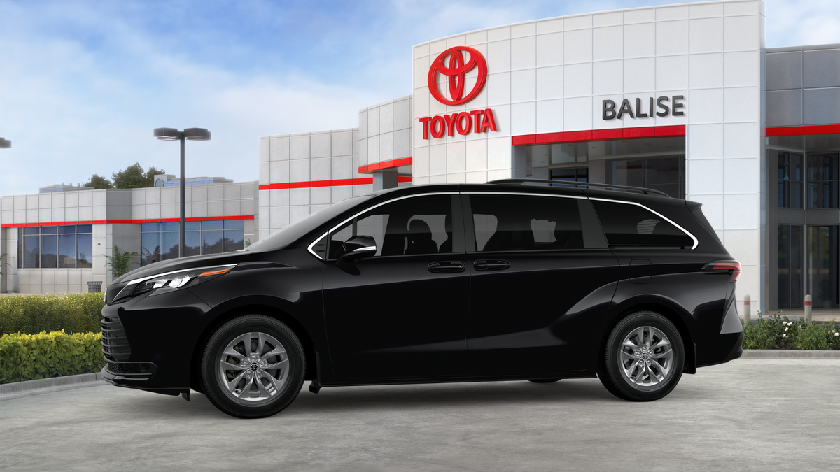 2026 Toyota Sienna LE