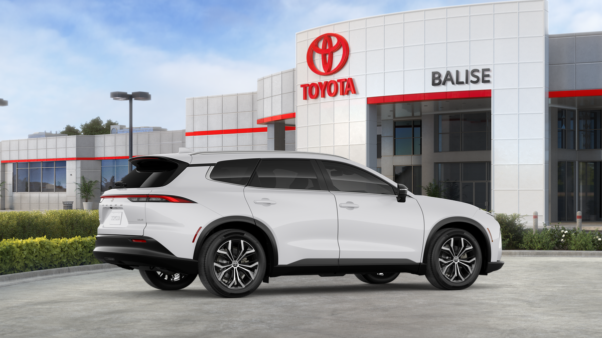 2026 Toyota Toyota Crown Signia XLE