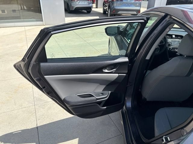 2016 Honda Civic 4dr CVT LX