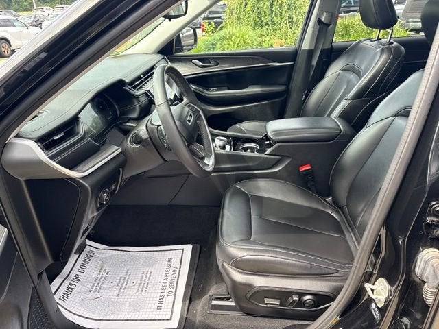 2023 Jeep Grand Cherokee L Limited 4x4