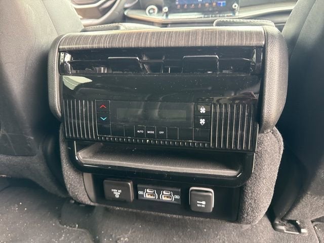 2024 Jeep Wagoneer L Series II 4x4