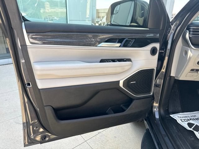 2022 Jeep Wagoneer Series II 4x4