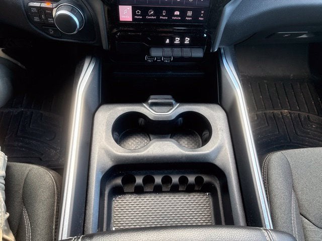 2025 RAM 1500 Big Horn 4x4 Crew Cab 5'7 Box
