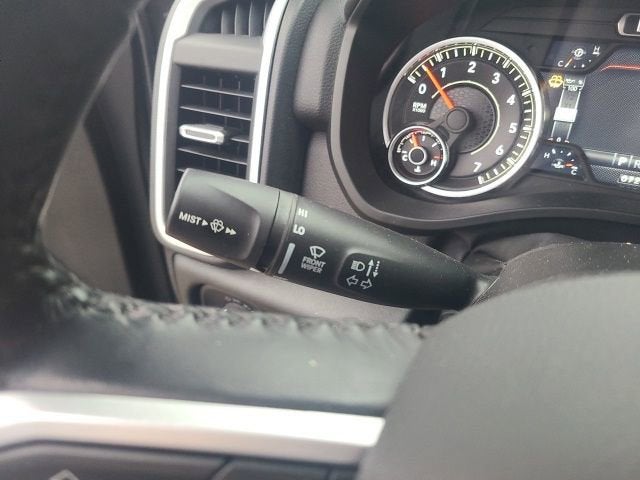 2022 RAM 1500 Big Horn 4x4 Crew Cab 5'7 Box