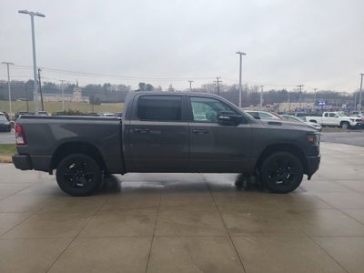 2022 RAM 1500 Big Horn 4x4 Crew Cab 5'7 Box