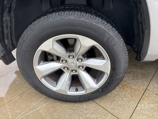 2022 RAM 1500 Limited 4x4 Crew Cab 5'7 Box