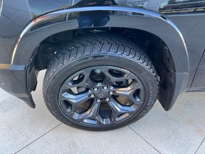 2020 RAM 1500 Limited 4x4 Crew Cab 6'4 Box