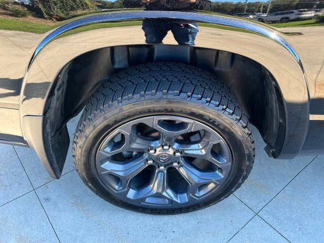 2020 RAM 1500 Limited 4x4 Crew Cab 6'4 Box