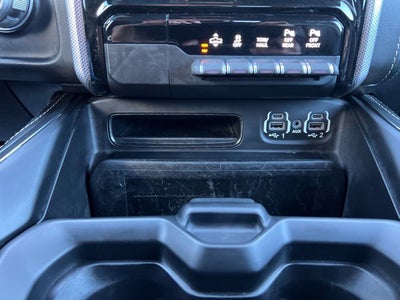 2020 RAM 1500 Limited 4x4 Crew Cab 6'4 Box