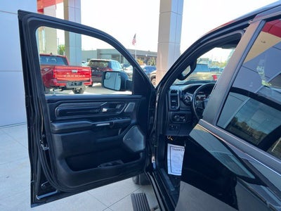 2020 RAM 1500 Limited 4x4 Crew Cab 6'4 Box