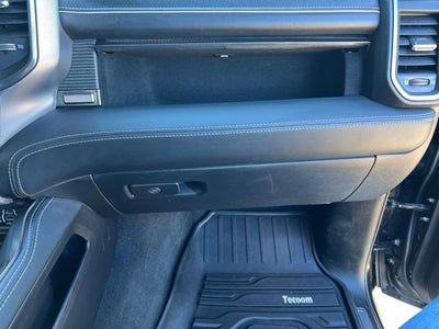 2020 RAM 1500 Limited 4x4 Crew Cab 6'4 Box