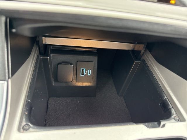 2022 Ford Explorer XLT 4WD