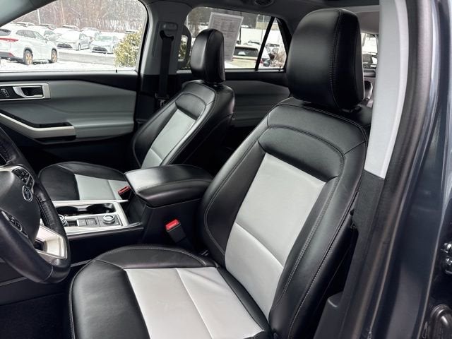 2022 Ford Explorer XLT 4WD