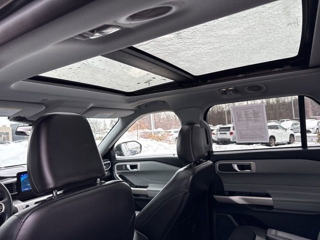 2022 Ford Explorer XLT 4WD