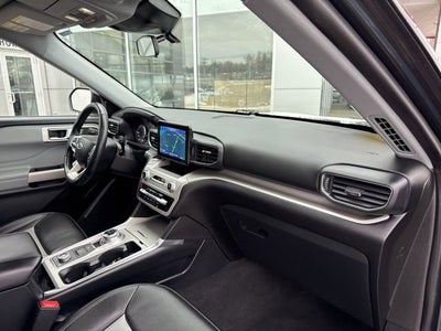 2022 Ford Explorer XLT 4WD