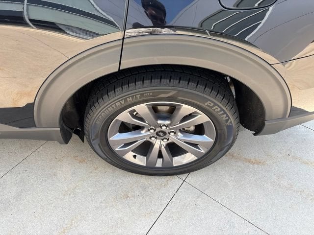 2023 Ford Explorer XLT 4WD