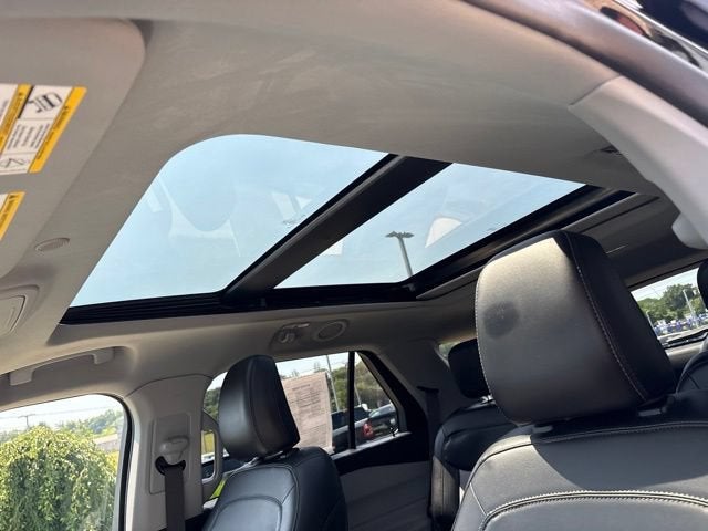 2023 Ford Explorer XLT 4WD