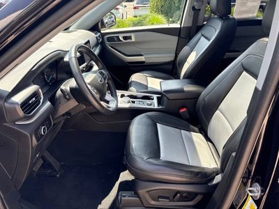 2023 Ford Explorer XLT 4WD