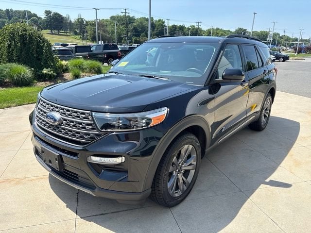 2023 Ford Explorer XLT 4WD