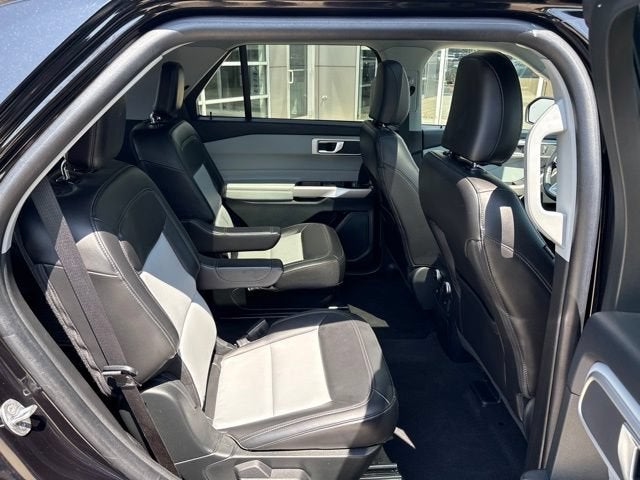 2023 Ford Explorer XLT 4WD