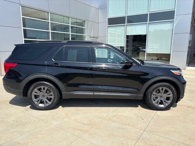2023 Ford Explorer XLT 4WD
