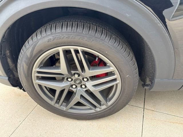 2025 Ford Explorer ST-Line RWD