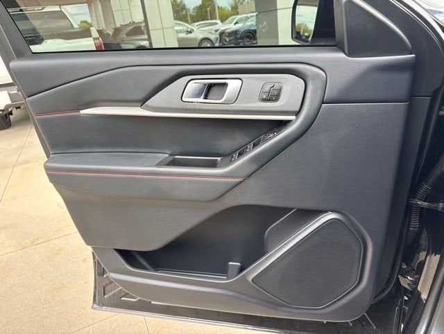 2025 Ford Explorer ST-Line RWD