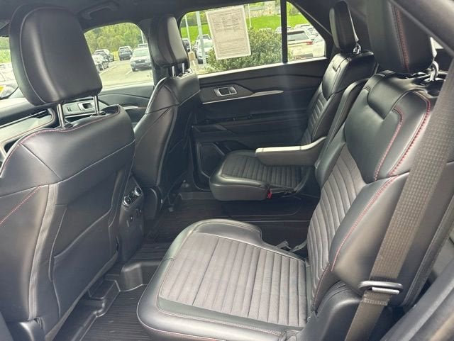 2025 Ford Explorer ST-Line RWD