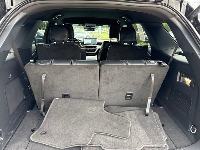 2025 Ford Explorer ST-Line RWD