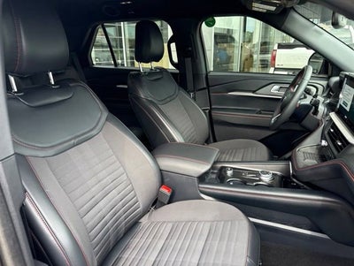 2025 Ford Explorer ST-Line RWD