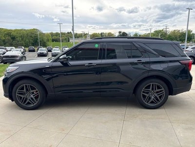 2025 Ford Explorer ST-Line RWD