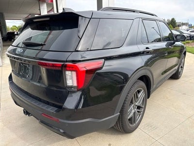 2025 Ford Explorer ST-Line RWD