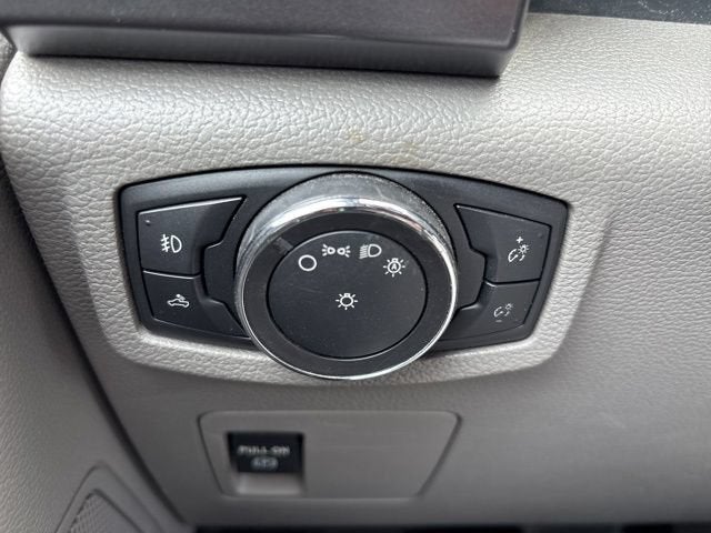 2015 Ford F-150 4WD SuperCab 145 XLT