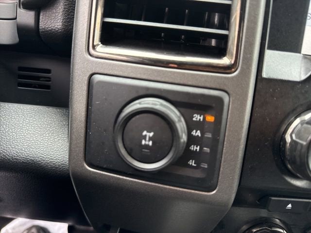 2017 Ford F-150 Raptor 4WD SuperCrew 5.5' Box