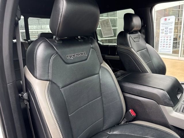 2017 Ford F-150 Raptor 4WD SuperCrew 5.5' Box