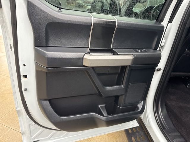 2017 Ford F-150 Raptor 4WD SuperCrew 5.5' Box