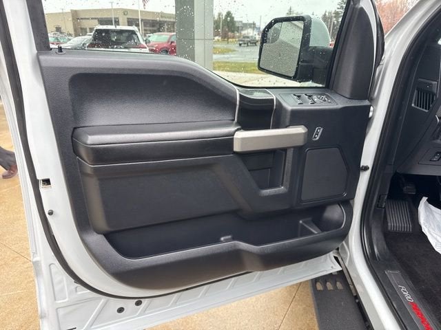 2017 Ford F-150 Raptor 4WD SuperCrew 5.5' Box