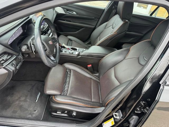 2023 Cadillac CT4 4dr Sdn