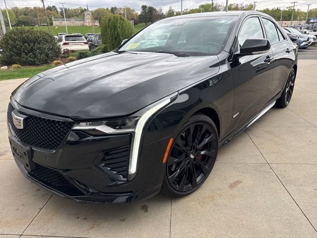 2023 Cadillac CT4 4dr Sdn