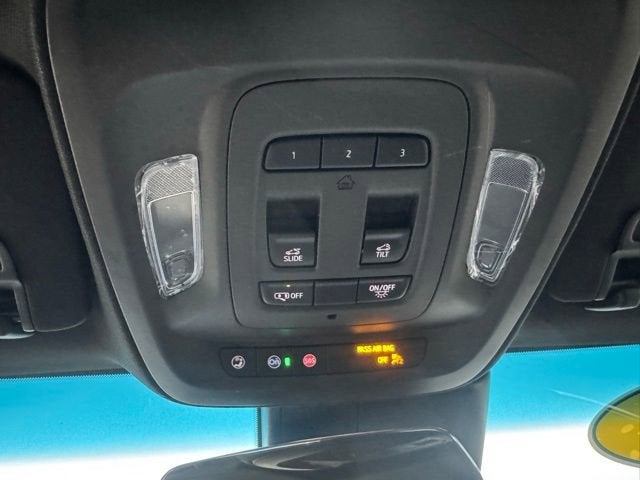 2023 Cadillac CT4 4dr Sdn
