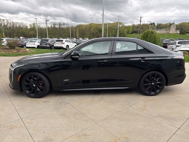 2023 Cadillac CT4 4dr Sdn