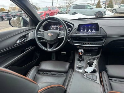 2023 Cadillac CT4 4dr Sdn