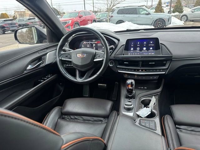 2023 Cadillac CT4 4dr Sdn