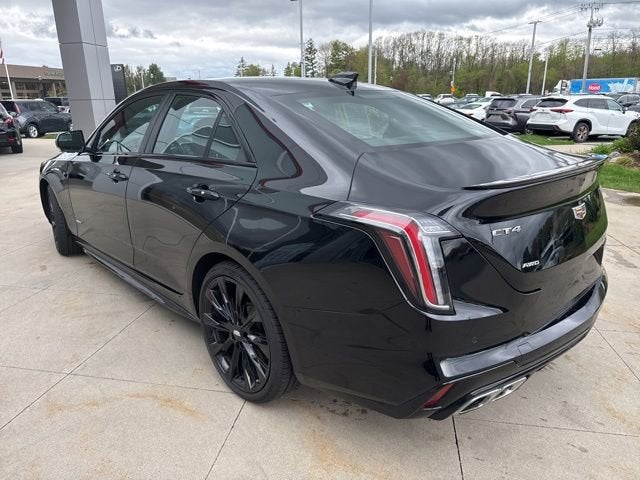 2023 Cadillac CT4 4dr Sdn